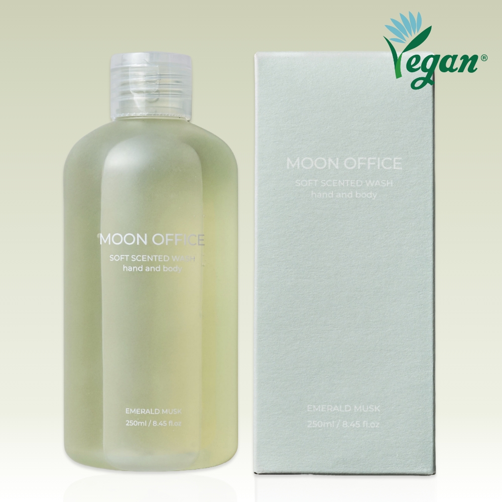 [1+1 EVENT] 문오피스 소프트 센티드 핸드 앤 바디 워시 에메랄드 머스크, 250ml, 1개 - 상품 이미지