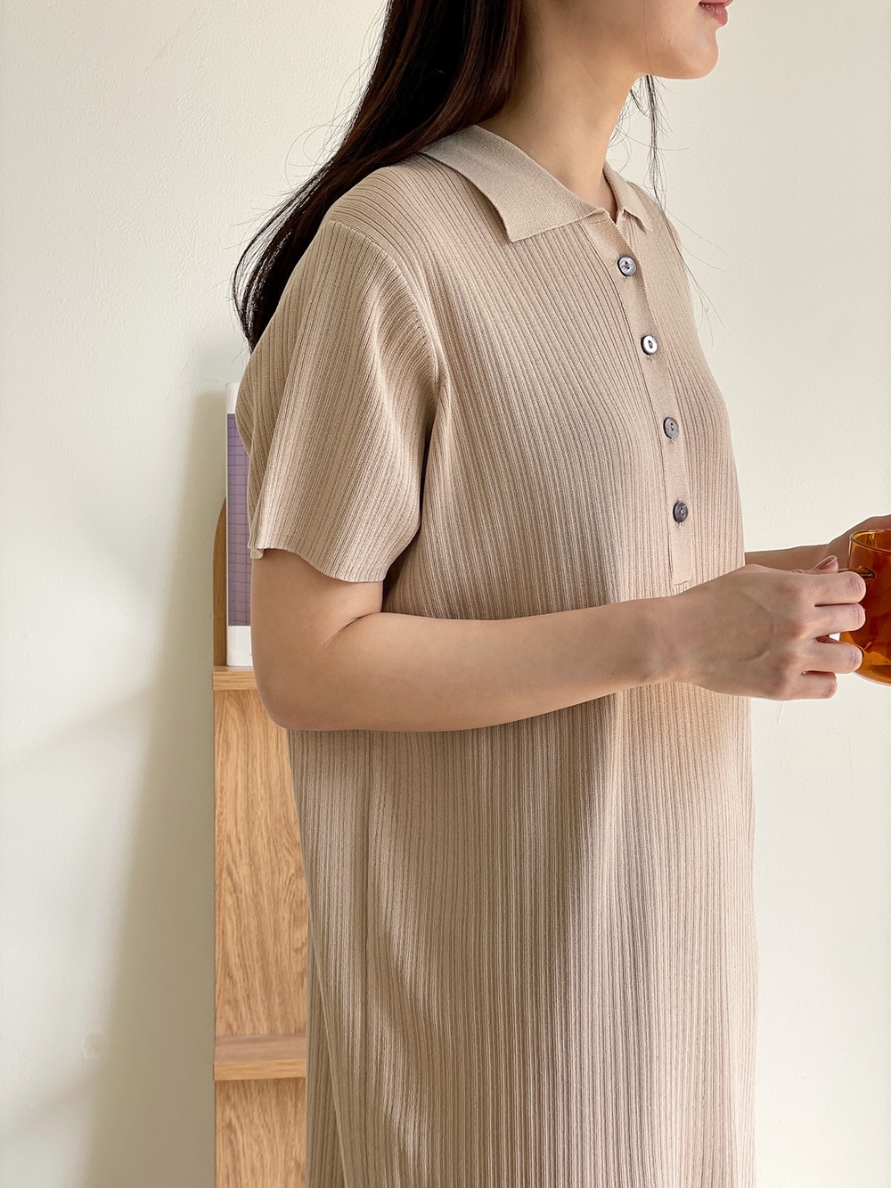 니트벨르 쿨링 반팔 골지 카라 루즈핏 롱 원피스 이미지 8