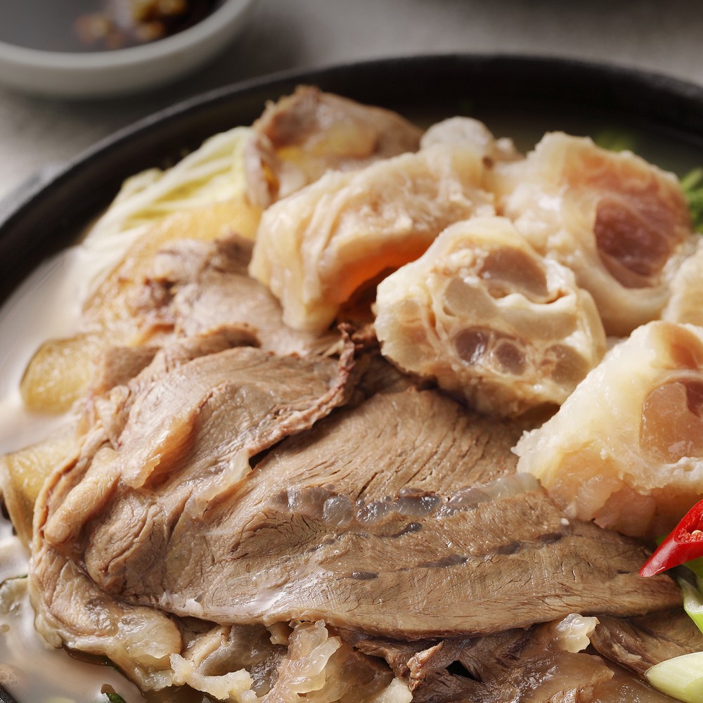 [푸딩픽] 소고기 수육전골 370g 밀키트 (사태 스지 머릿고기) 전문점 육수 국물안주 보양식 - 상세 이미지 4