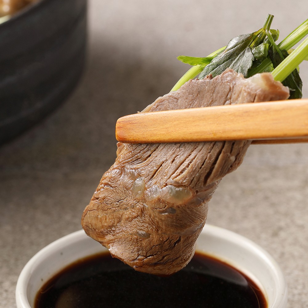 [푸딩픽] 소고기 수육전골 370g 밀키트 (사태 스지 머릿고기) 전문점 육수 국물안주 보양식 - 상세 이미지 2