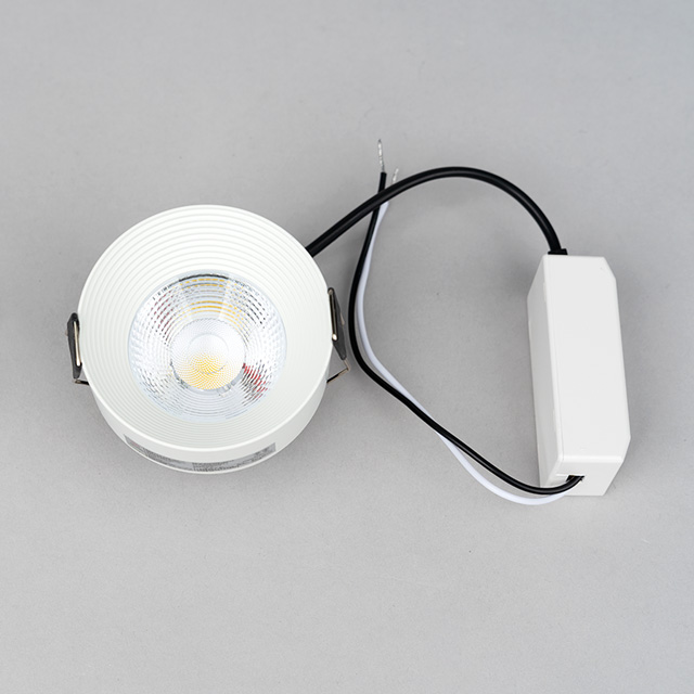 쎈룩스 LED 다운라이트 라운드 리플 6cm(2.5인치) COB 12W 반매입 가구 매입등 이미지 7