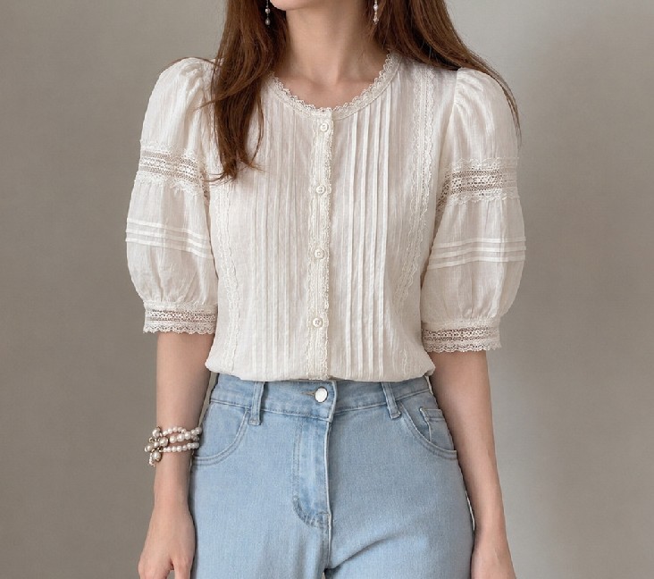 세로핀턱 레이스 오간자 볼륨소매 코튼 반팔블라우스 여성 여름 라운드넥 블라우스 - 상품 이미지