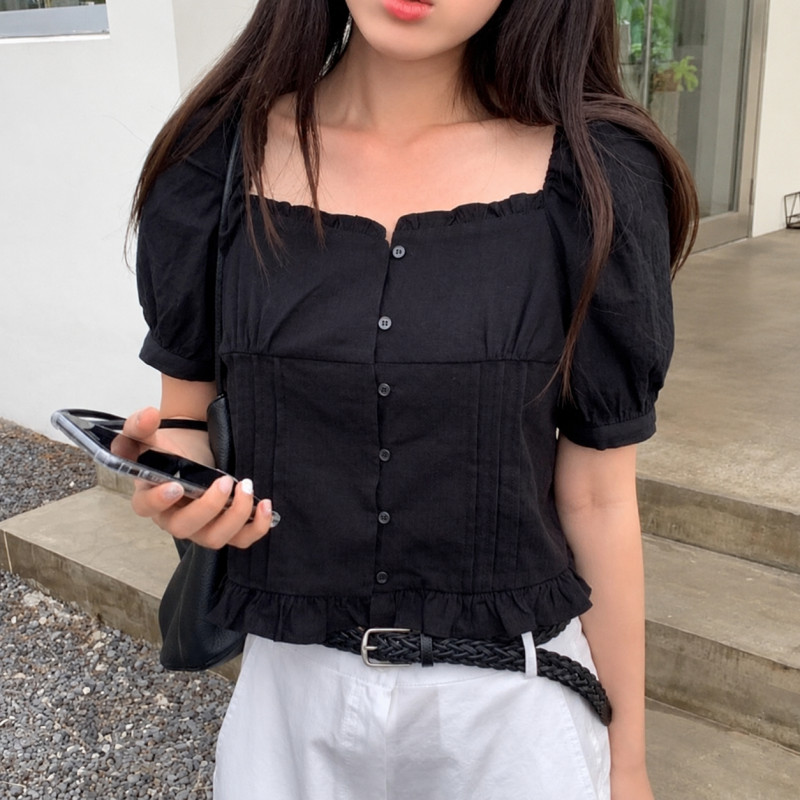 여성 스퀘어넥 블라우스 반팔 러플 장식 여름 데일리 캐주얼 여성스러운 코디 블랙 - 상품 이미지