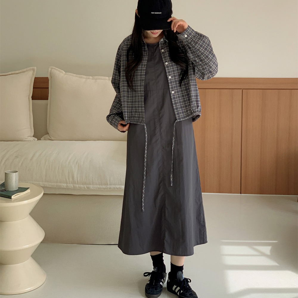 라운드넥 백리본 나일론 민소매 포켓 롱 원피스 이미지 7