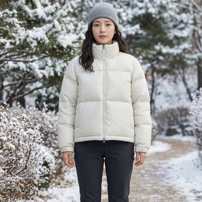 네파 여성 겨울 스탠넥 퀄팅 심플한 아우터 숏 덕다운 패딩점퍼 - 상세 이미지 3