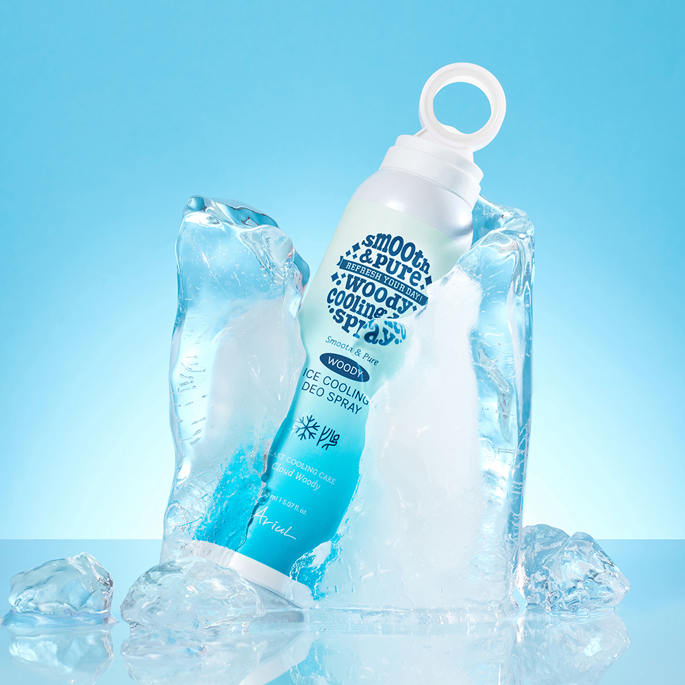 아리얼 스무스 앤 퓨어 아이스 쿨링 데오 스프레이 클라우드 우디 150ml - 상품 이미지
