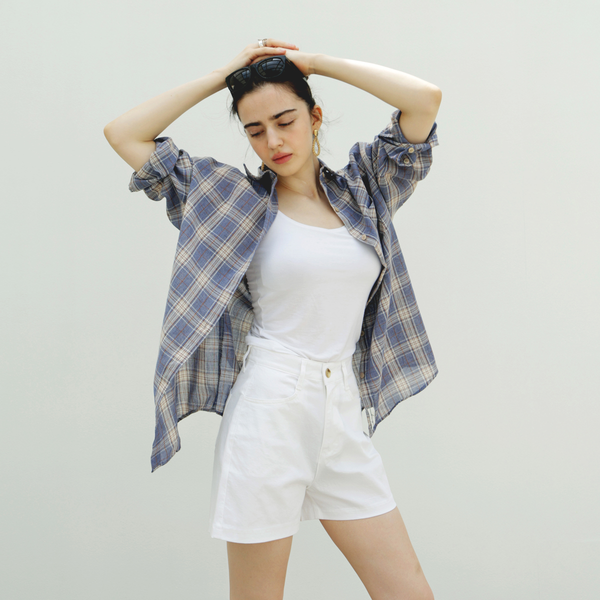 체크 린넨 오버핏 펜던트 롱셔츠