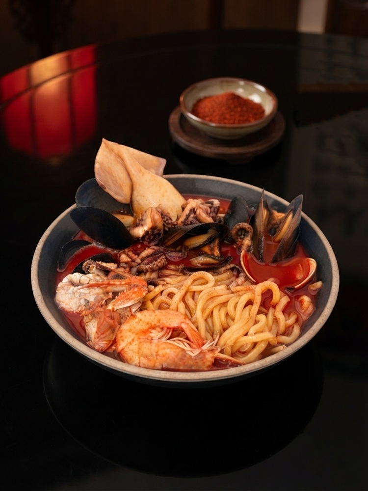 통오징어 짬뽕 밀키트 [중화면포함] 900g 캠핑 차박 야식 술안주 이미지 6