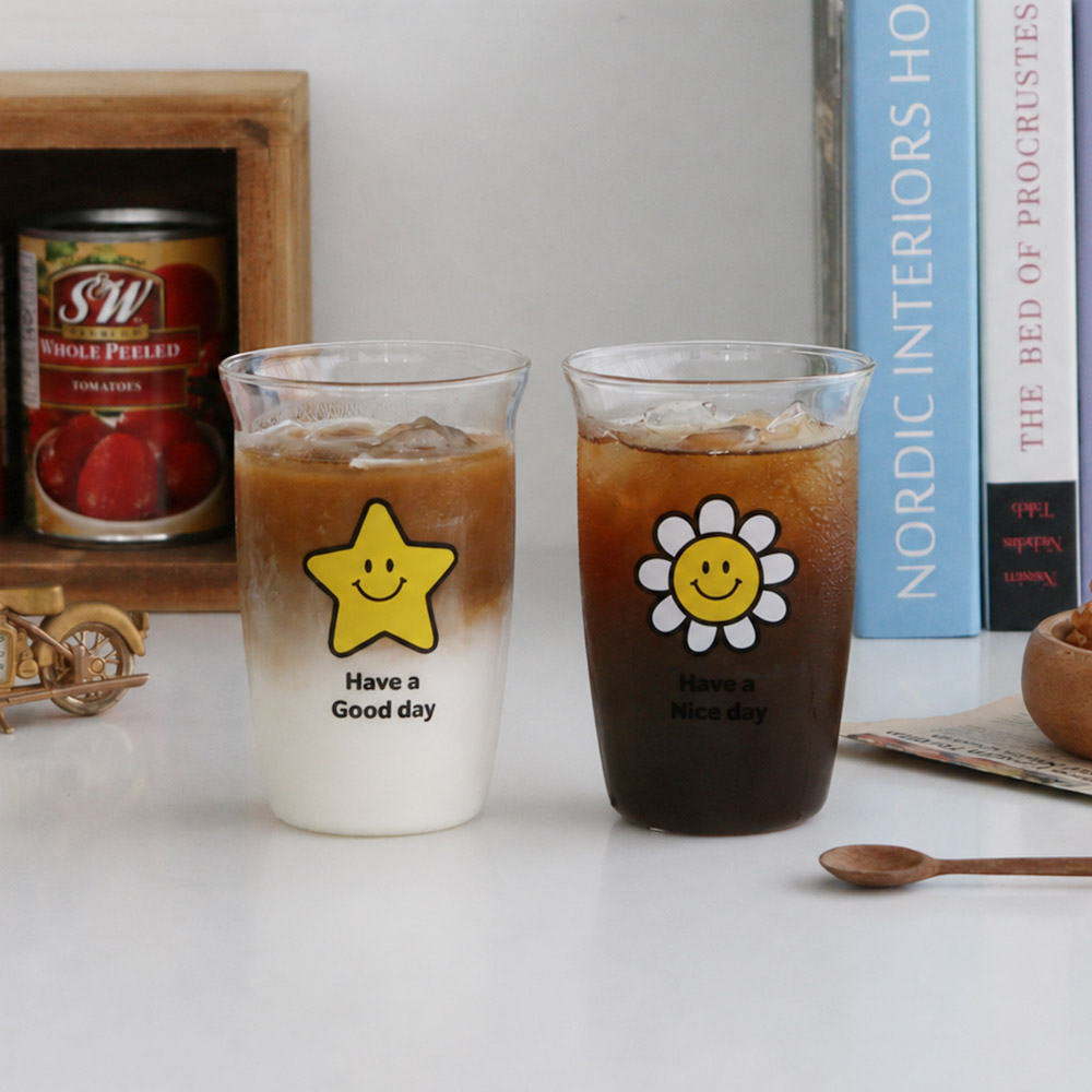 스마일 레터링 유리컵 데이지 별 2type 500ml 귀여운 홈카페 커피 맥주 물 잔 - 상세 이미지 3