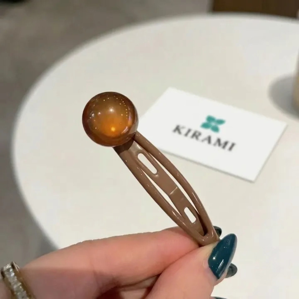 레트로 왕구슬 똑딱핀 잔머리 정리 포인트 컬러 헤어핀 - 상세 이미지 4