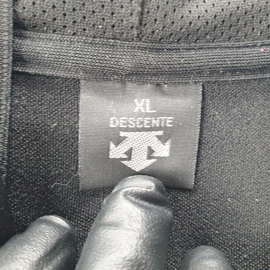 데상트 블랙 남자 집업 XL N9687 - 상세 이미지 4