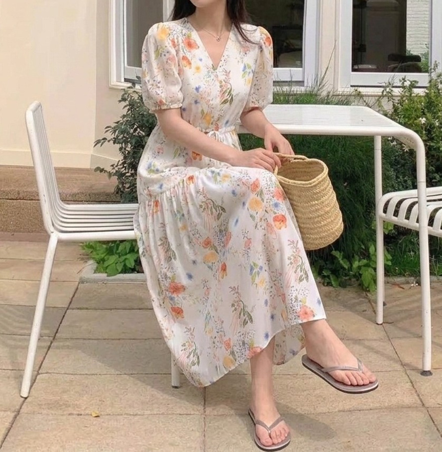 여름 플라워 쉬폰 브이넥 랩 롱원피스 허리스트링 볼륨소매 체형커버 휴양지 여행룩 - 상세 이미지 3