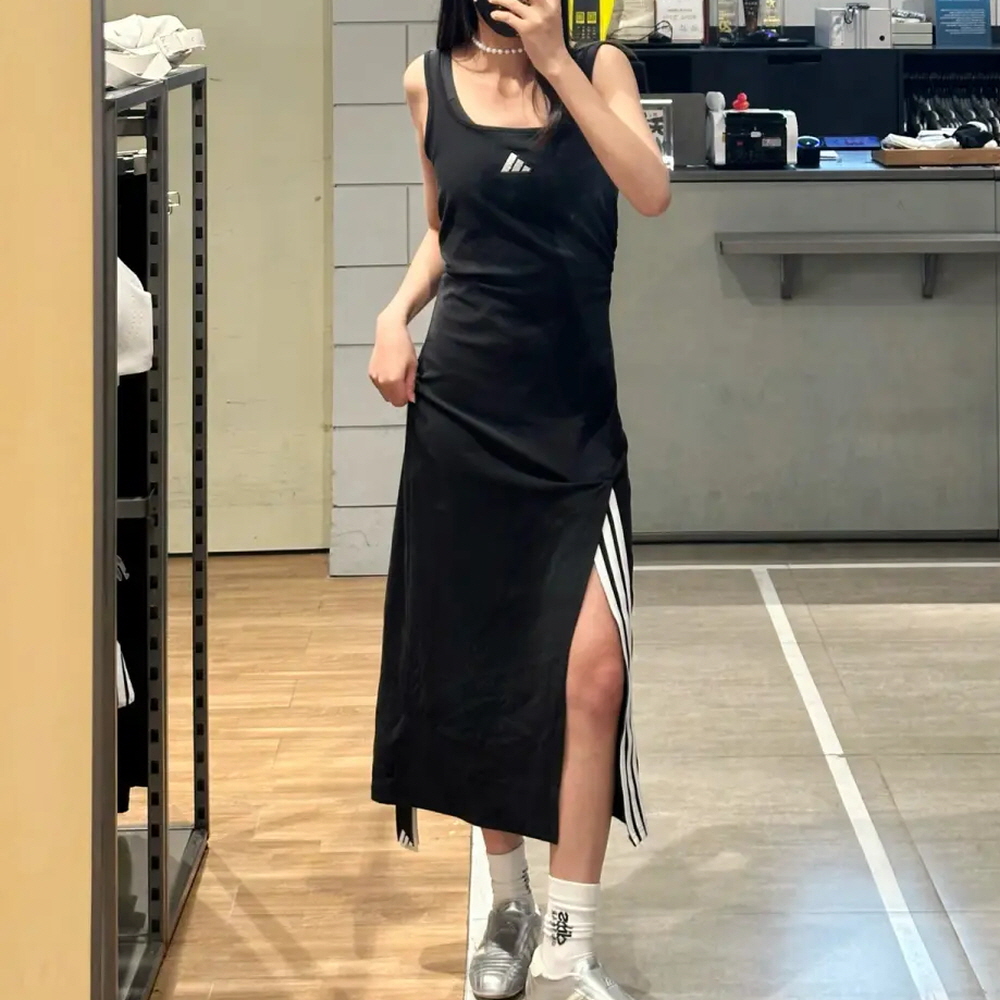 아디다스 우먼스 스토리 롱 드레스 옆트임 나시 원피스 블랙 KB7758 - 상세 이미지 4