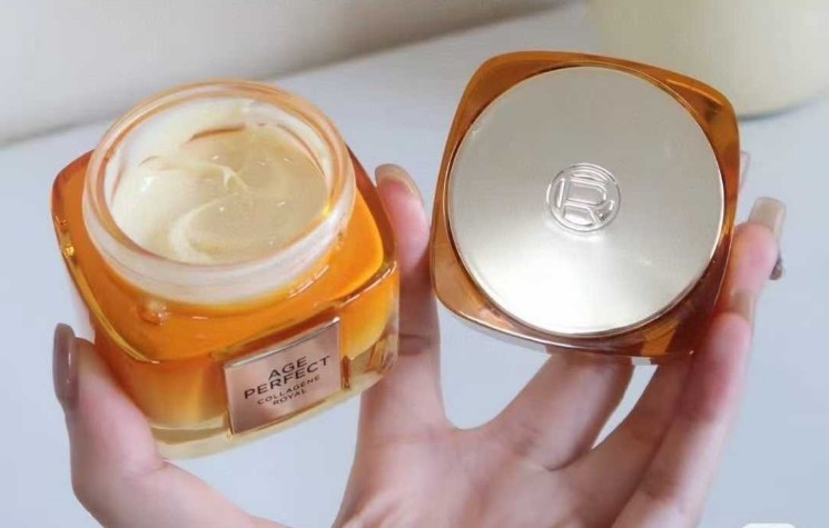 로레알 크림 에이지 퍼펙트 콜라겐 로얄크림 고보습 영양케어 60g - 상품 이미지
