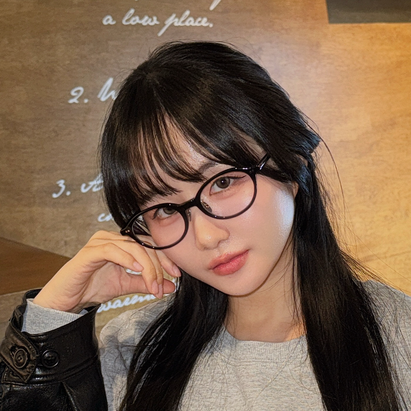 오벌형 안경 긱시크 캣아이 뿔테 여자 패션 프레임픽 플루토 C1 블랙 - 상세 이미지 4