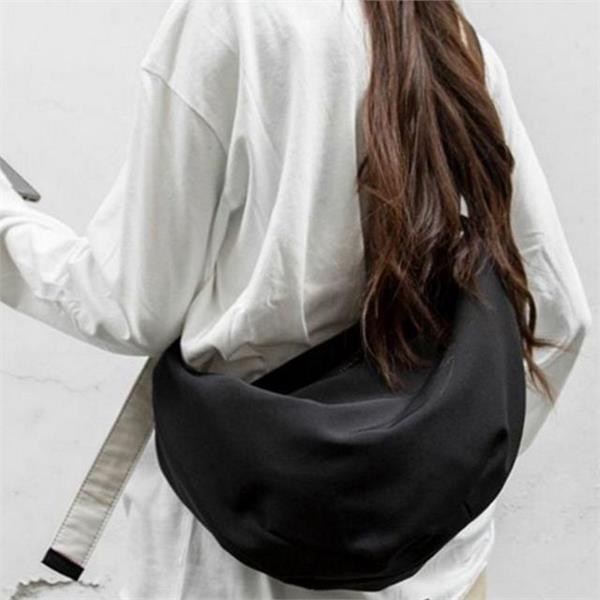 빅사이즈 여성 반달 가방 하프문 반달 크로스 백 데일리 나일론 - 상품 이미지
