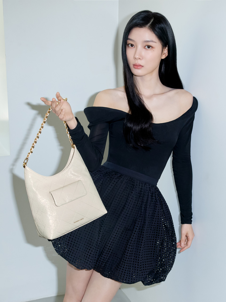 [김유정 PICK] 찰스앤키스 듀오 퀼팅 프론트 포켓 체인 호보백 3colors CK2-40782929 - 상세 이미지 2