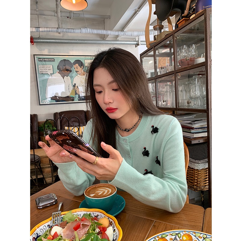 입체흑조패턴 라운드넥 민트색가디건 울100 가을겨울 유니크 예쁜 디자인 - 상세 이미지 4