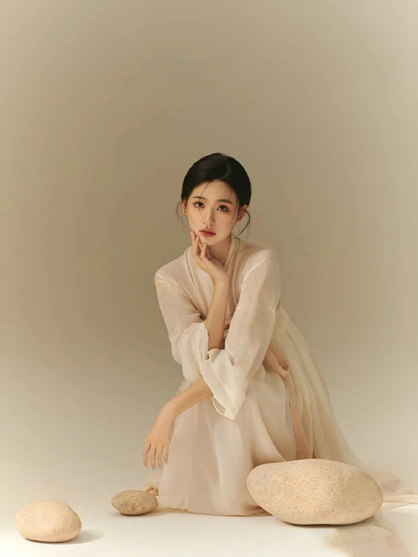 한국무용의상 개량한복 무대 퓨전 공연 촬영 의상 스튜디오 샴페인 앞자수 XS - 상세 이미지 4