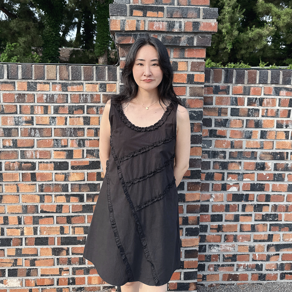 양면 프릴 미니원피스 여름 민소매 A라인 데일리 드레스 블랙 화이트 - 상품 이미지
