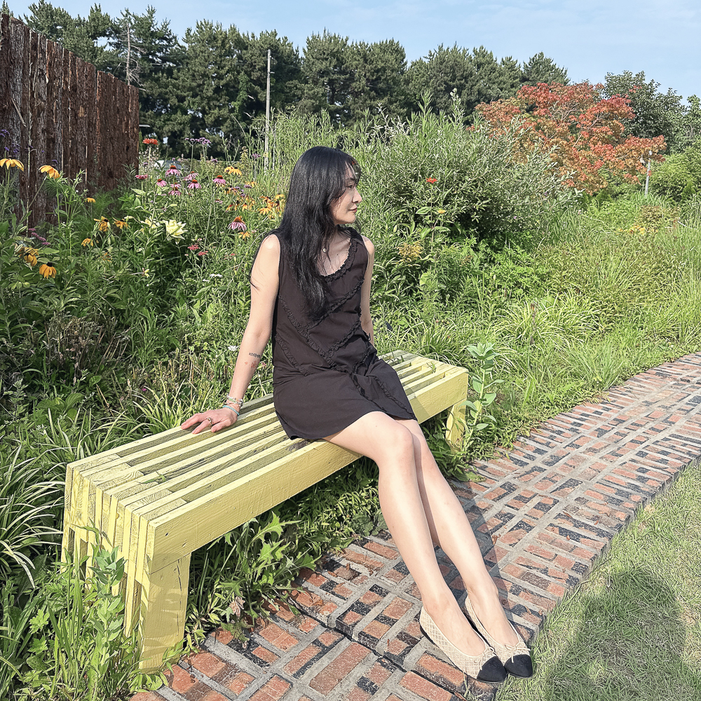 양면 프릴 미니원피스 여름 민소매 A라인 데일리 드레스 블랙 화이트 - 상세 이미지 5