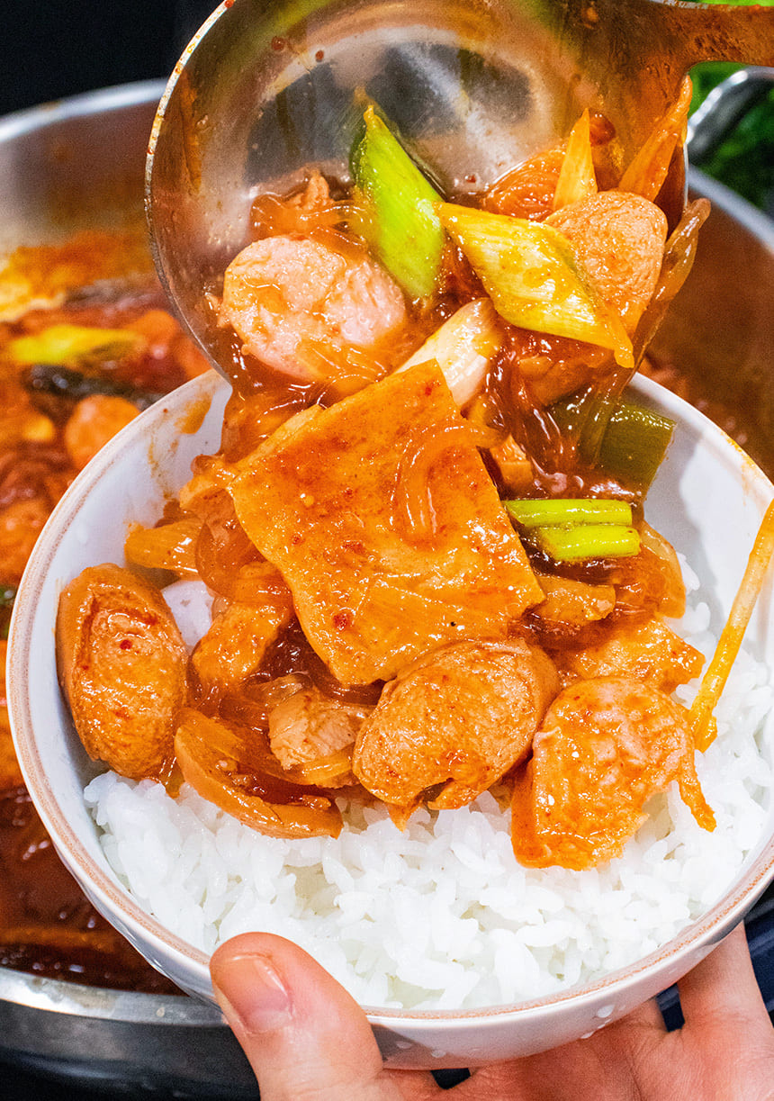 의정부식 원조 부대찌개 600g 4팩 - 상품 이미지