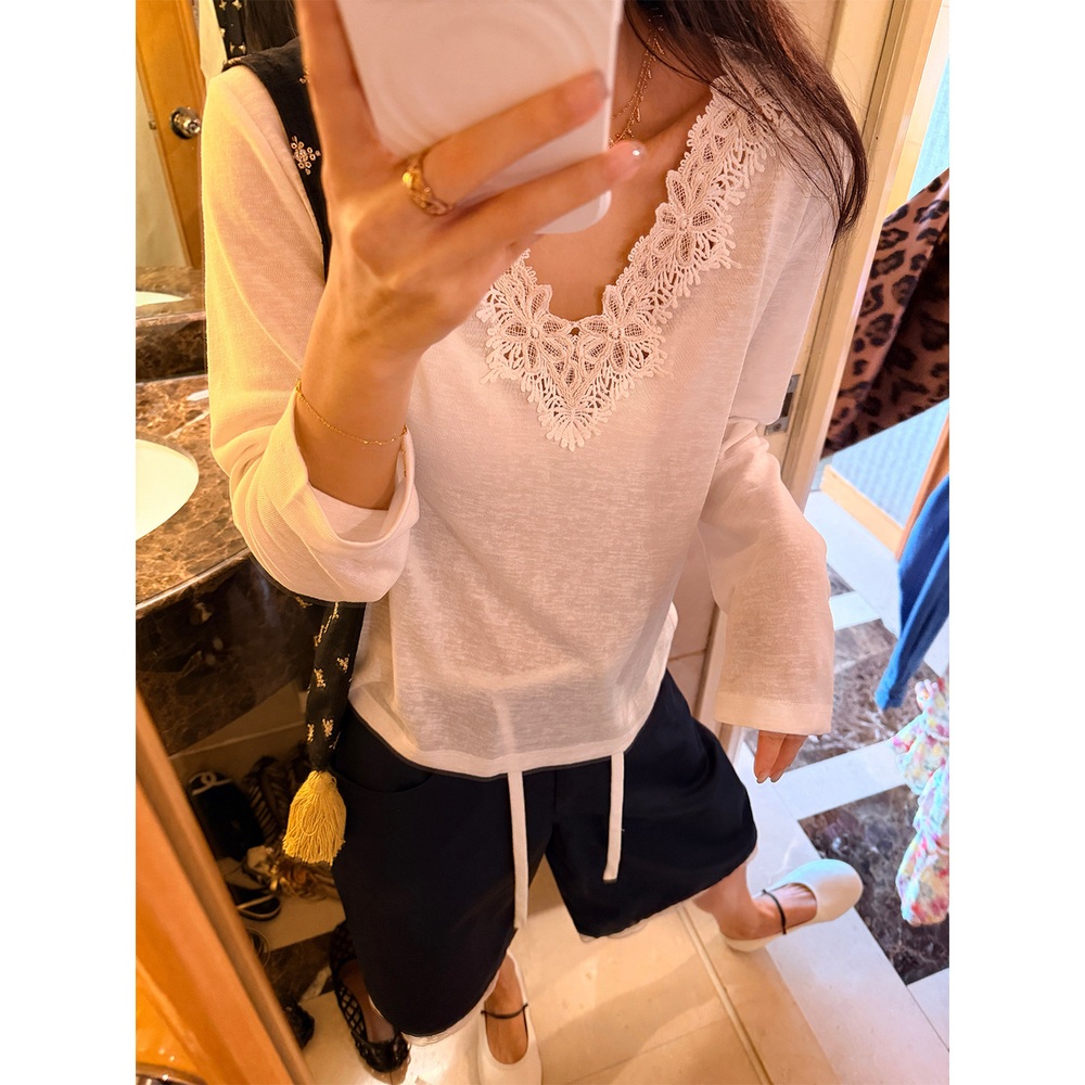 브이넥꽃자수포인트 루즈핏 긴팔티 텐셀면혼방소재 좋은원단 캐주얼 레이어드 봄여름 화이트 - 상세 이미지 3
