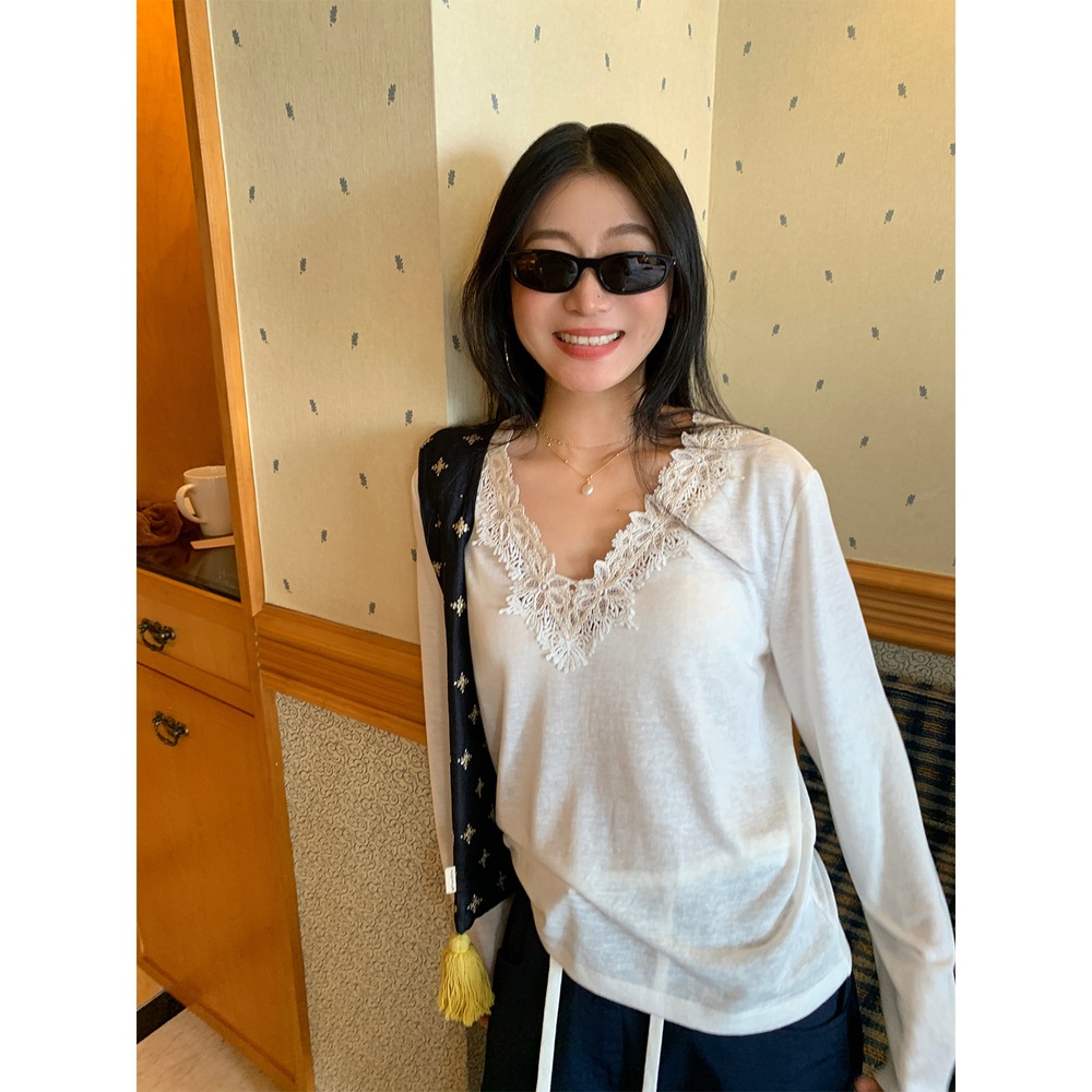 브이넥꽃자수포인트 루즈핏 긴팔티 텐셀면혼방소재 좋은원단 캐주얼 레이어드 봄여름 화이트 - 상세 이미지 2