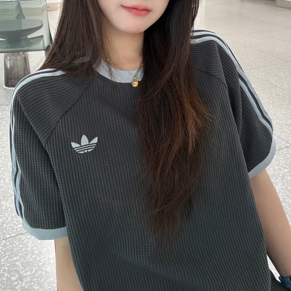 아디다스 오리지널 와플 캘리 남녀공용 반팔 티셔츠 블랙 KT7785 이미지 6