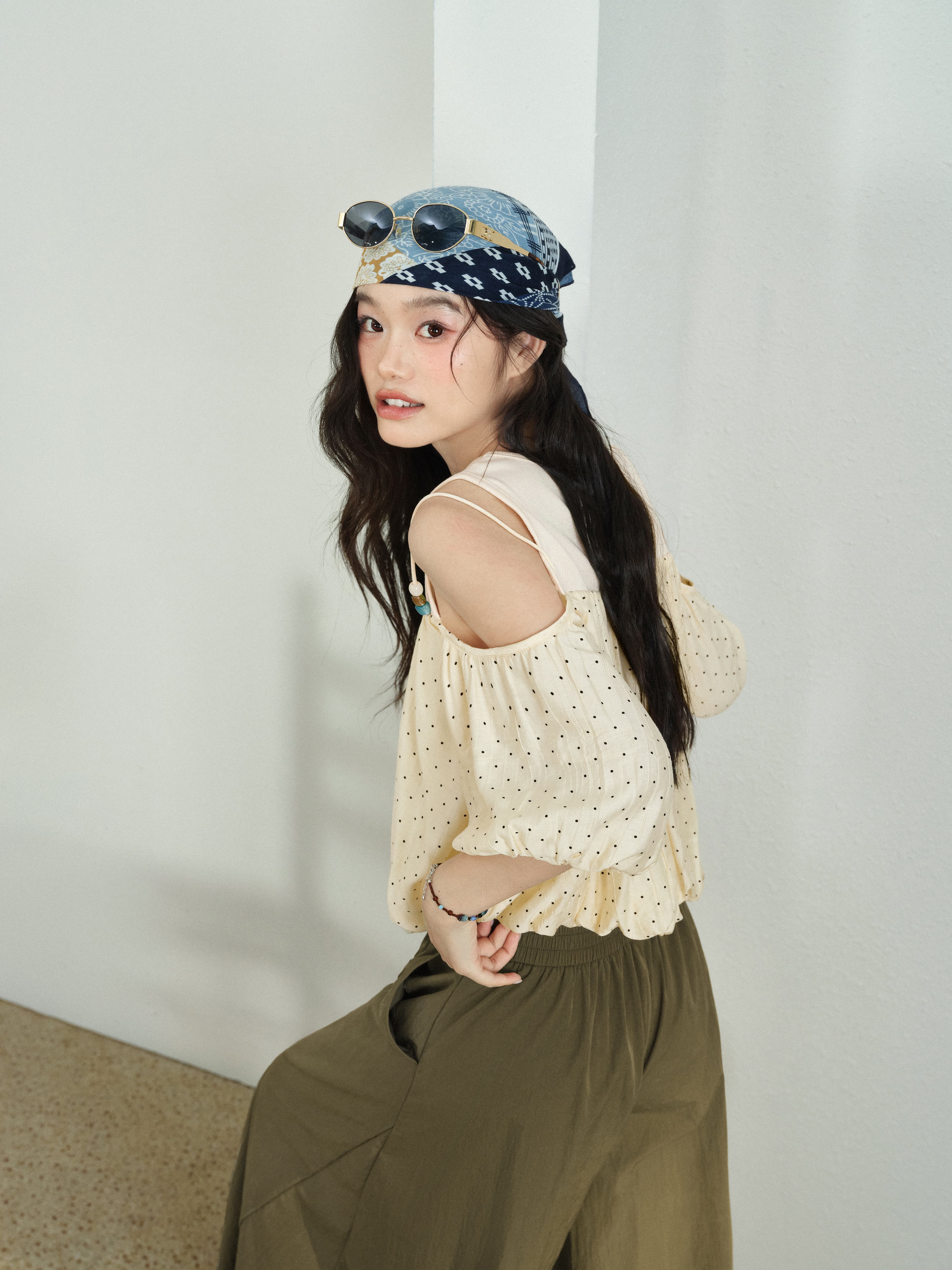 쿠오세 KUOSE 여성 폴카 연노랑 도트 블라우스 - 상세 이미지 3