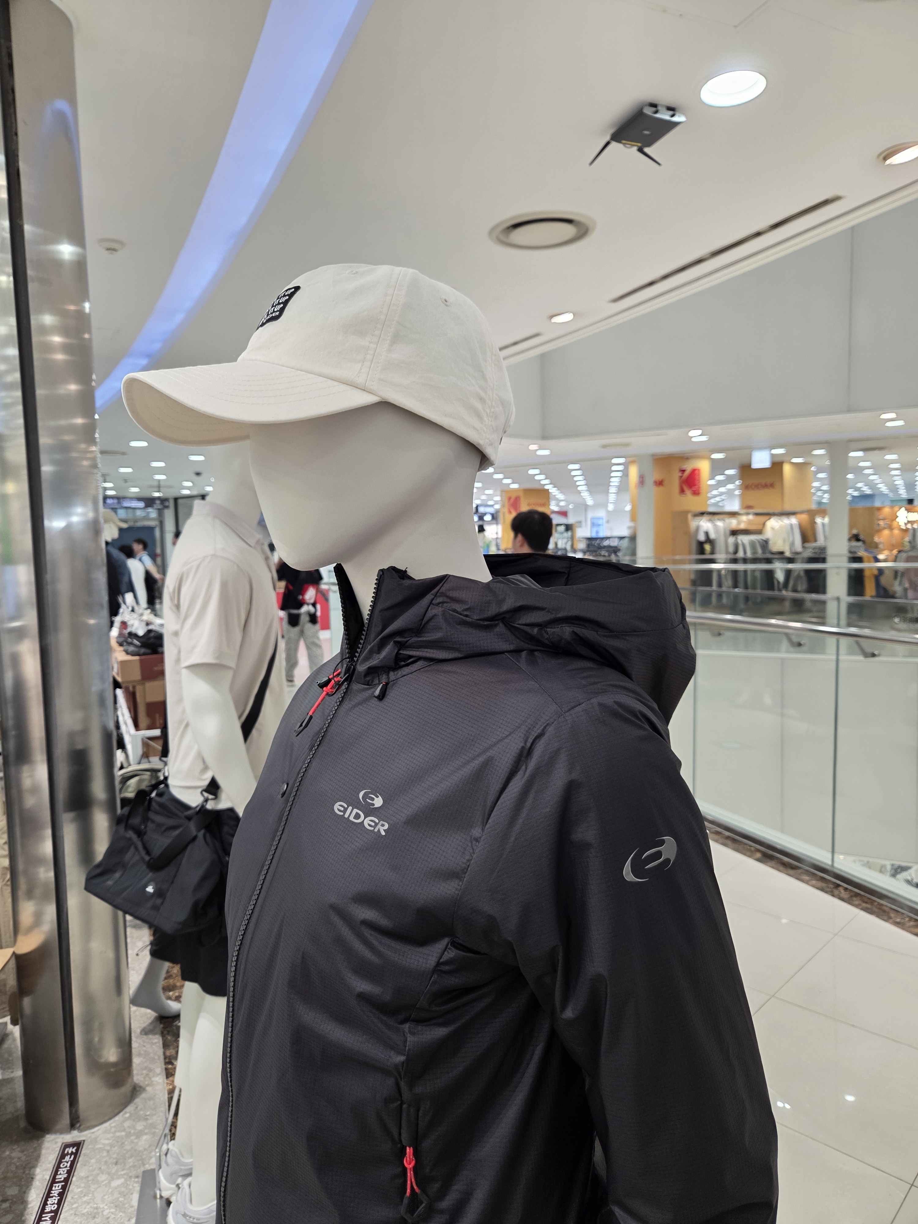 아이더 여성 플리스 이너 자켓 등산 아웃도어 바람막이 패딩 WU25132 - 상세 이미지 4