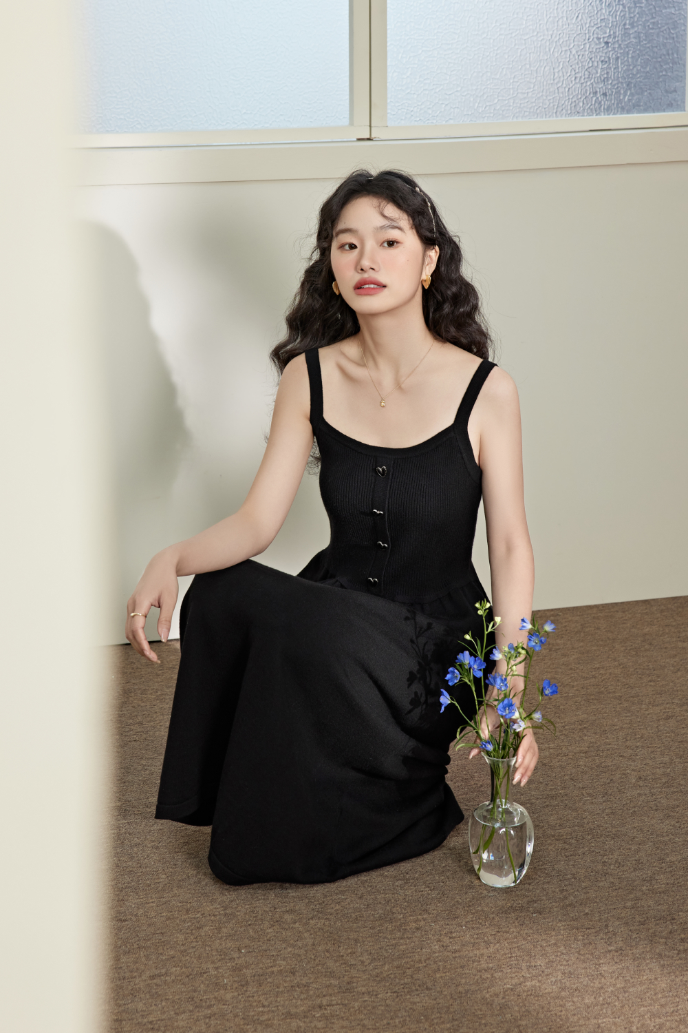 KUOSE 쿠오세 여성 롱 하트단추 민소매 드레스 니트 뷔스티에 원피스 - 상세 이미지 5