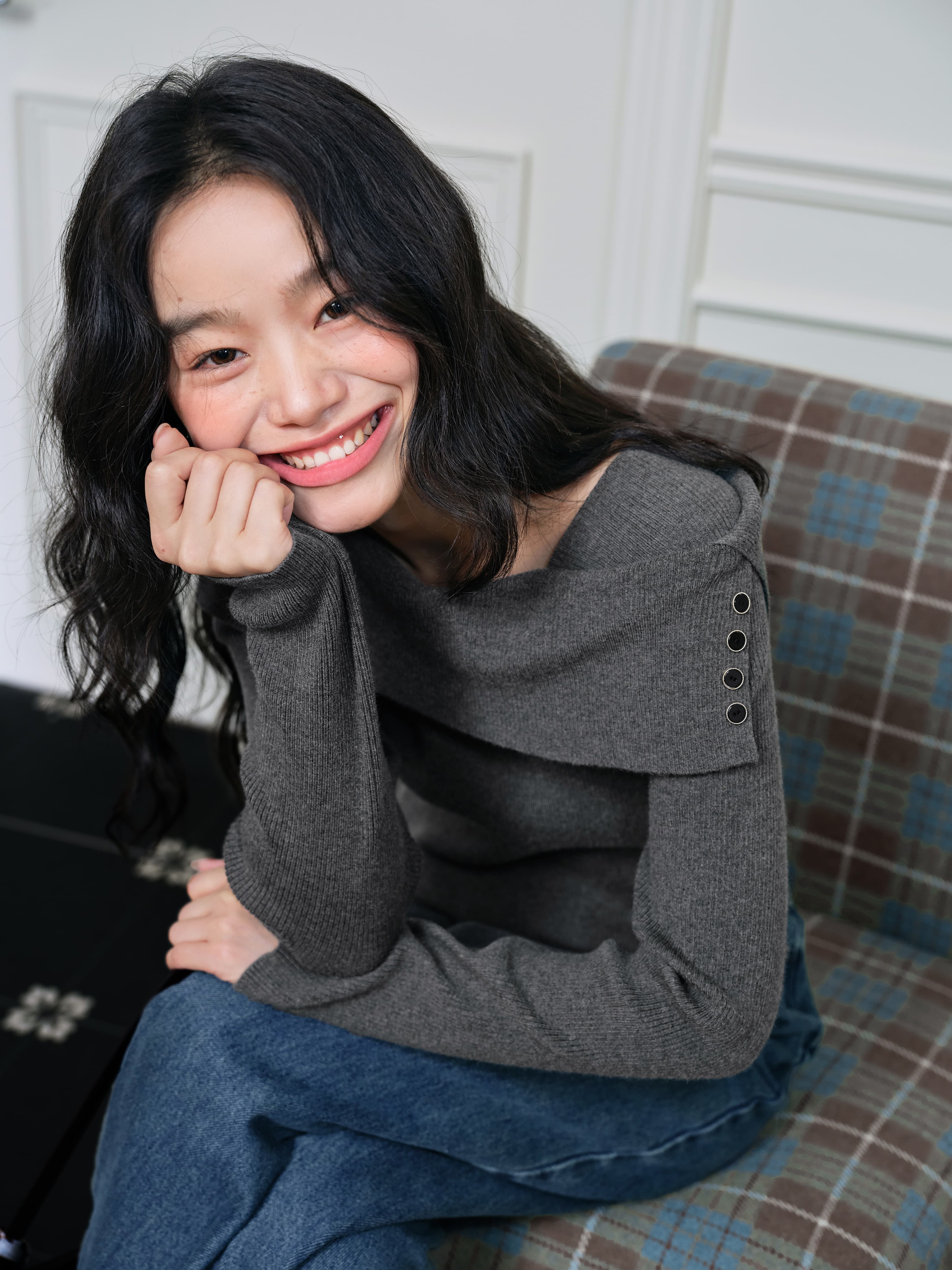 쿠오세 KUOSE 여성 오프숄더 긴팔 버튼 니트 이미지 7
