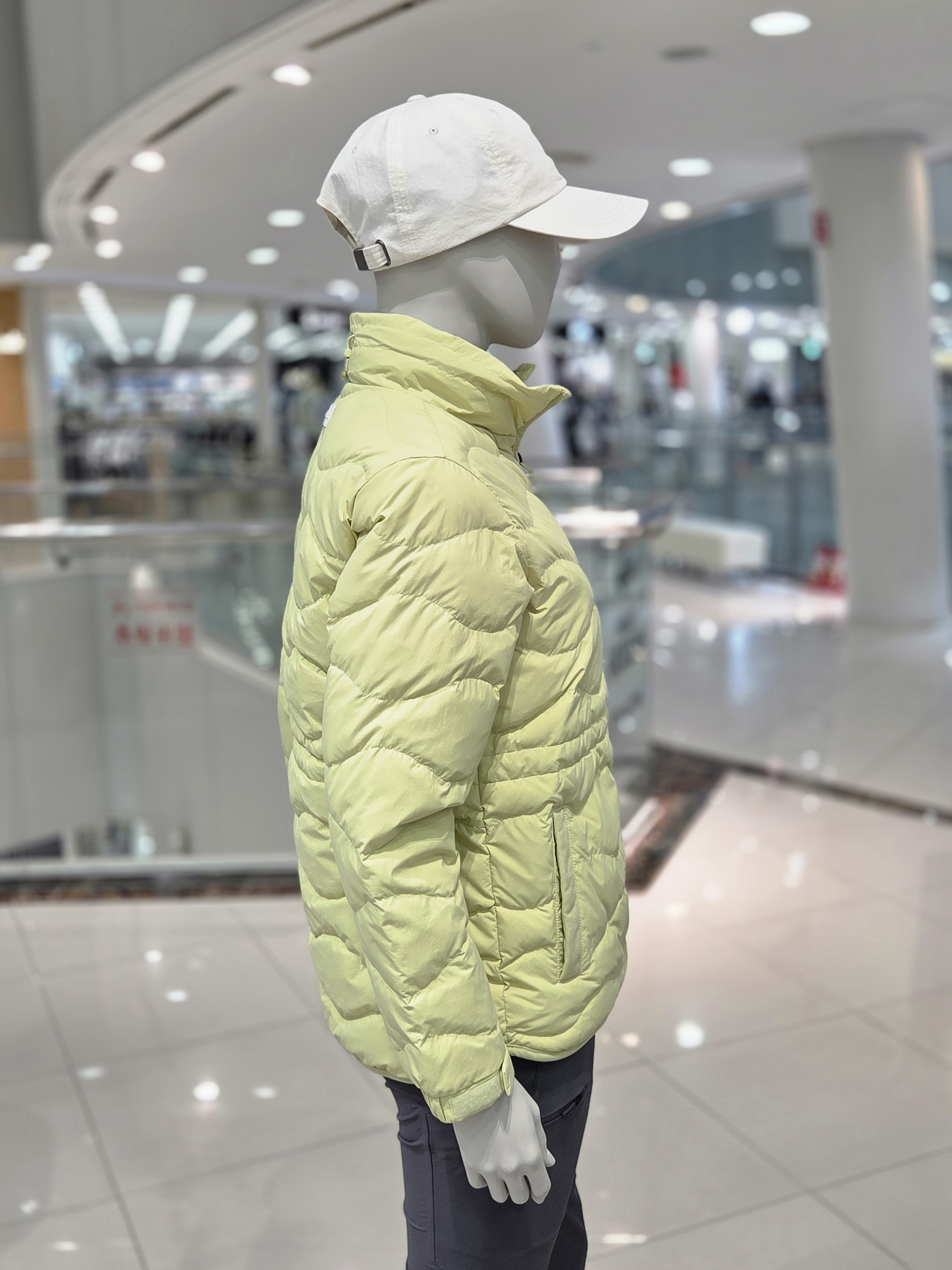 아이더 여성 경량 패딩 겨울 데일리 슬림 다운 자켓 WW25552 이미지 7