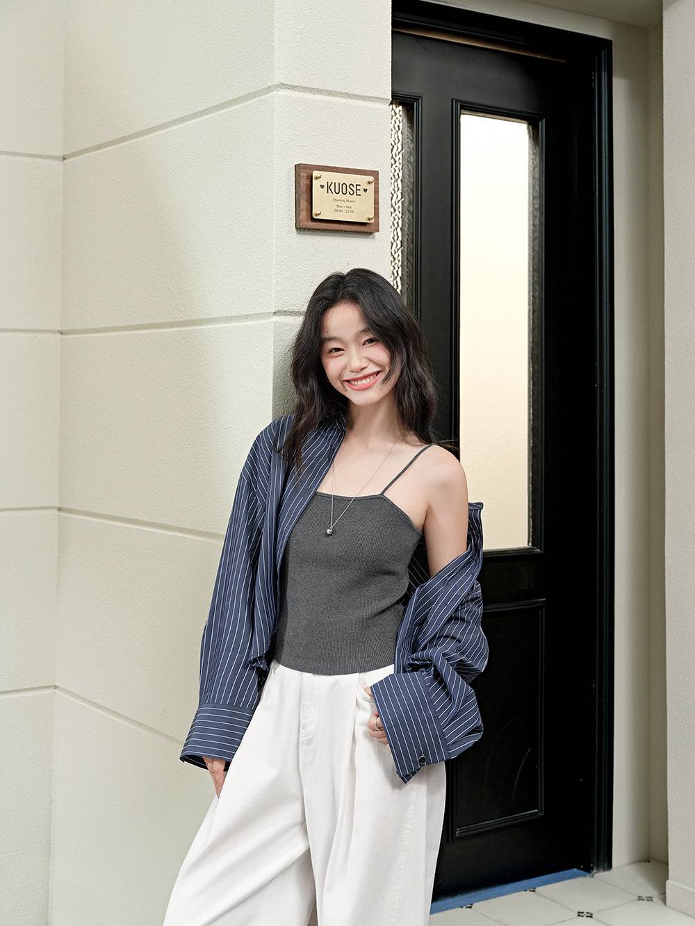 쿠오세 KUOSE 여성 다크네이비 쇼트 셔츠 - 상세 이미지 3