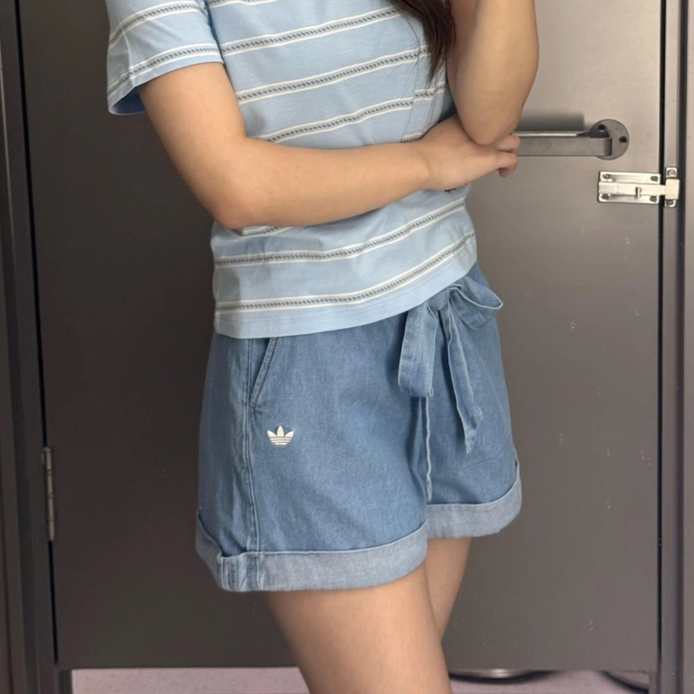 아디다스 오리지널 W 데님 숏 팬츠 와이드핏 청 반바지 블루 LF4604 - 상품 이미지