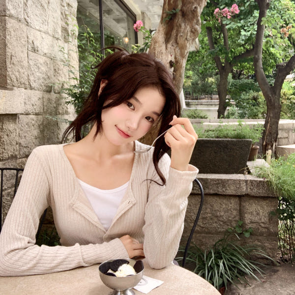 아뜨랑스 배색 레이어드티 가디건 티셔츠 ts5096