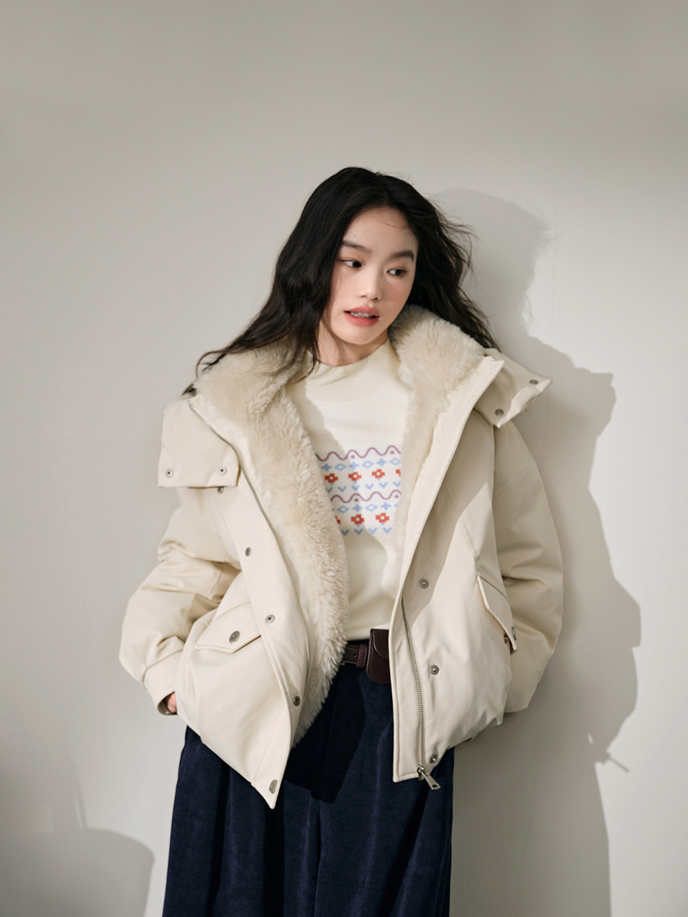 쿠오세 KUOSE 여성 후드 스탠드 다운 칼라 점퍼 - 상세 이미지 4
