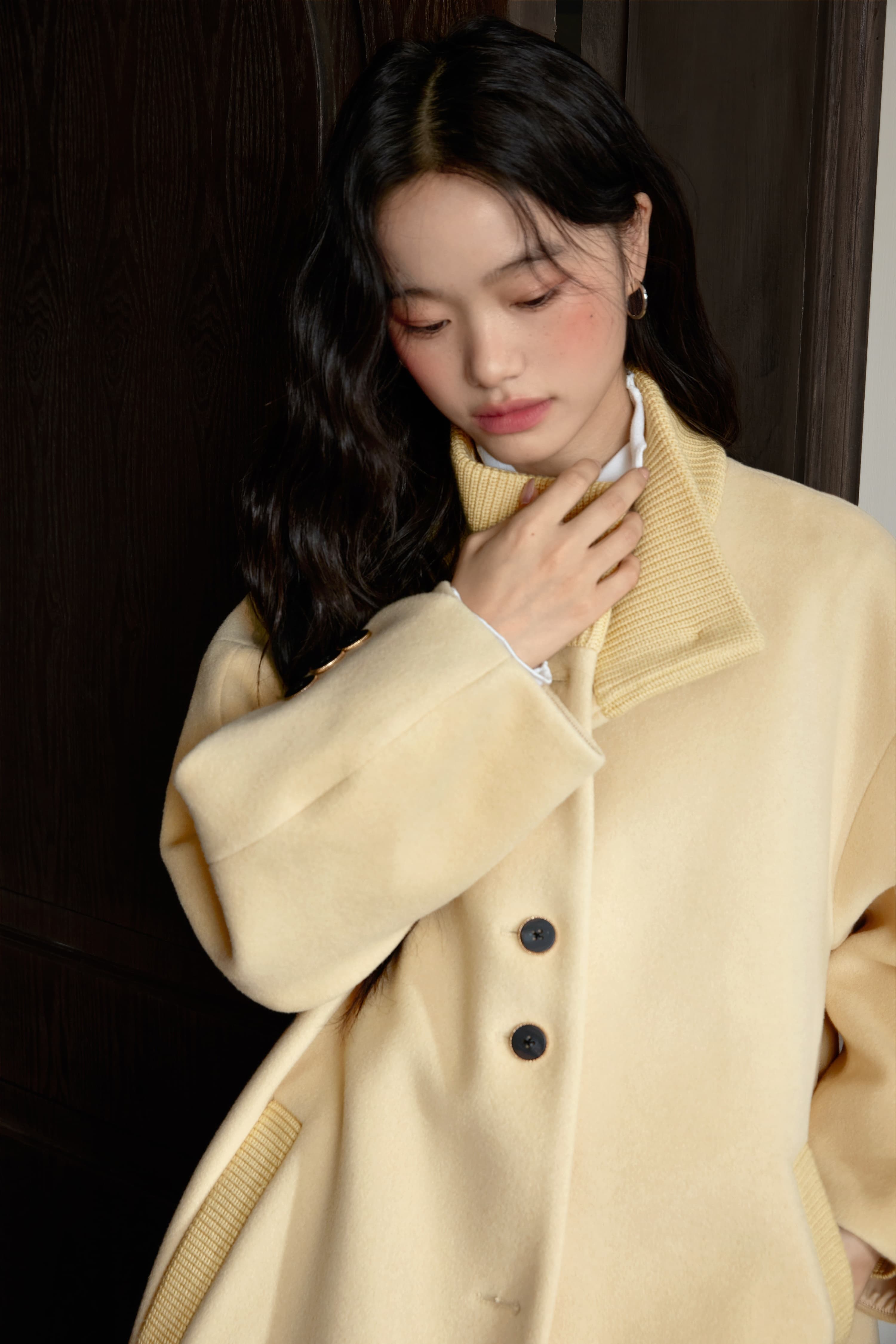 쿠오세 KUOSE 여성 스탠드칼라 울혼방 롱코트 - 상세 이미지 3