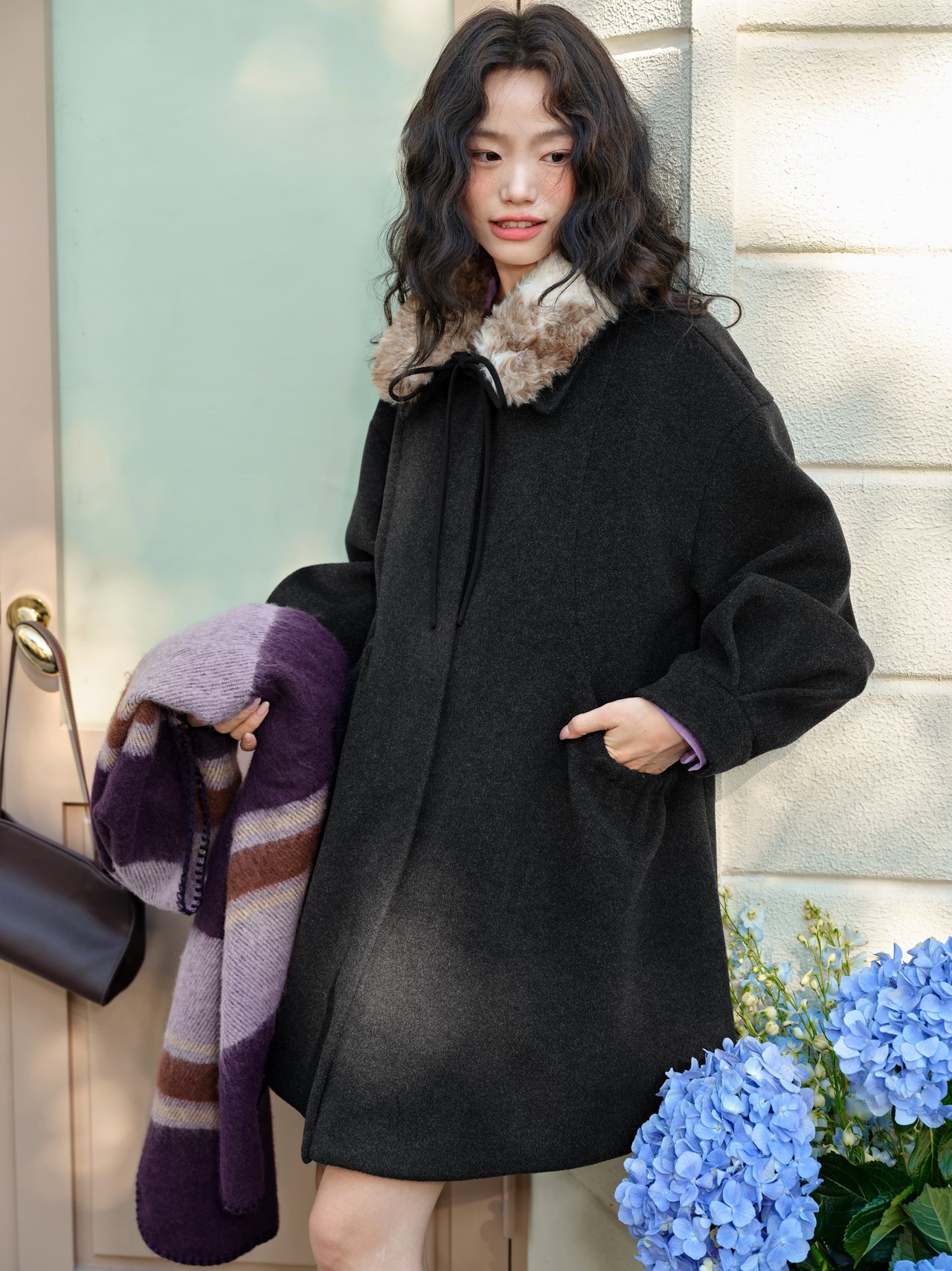쿠오세 KUOSE 여성 흑회색 퍼카라 탈부착 코트 이미지 8