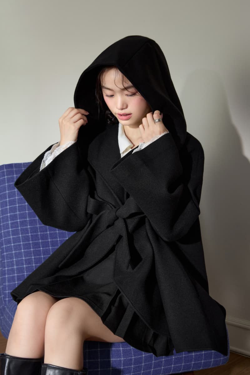 쿠오세 KUOSE 여성 보타이 빅리본 모직 케이프 오버핏 코트 - 상품 이미지