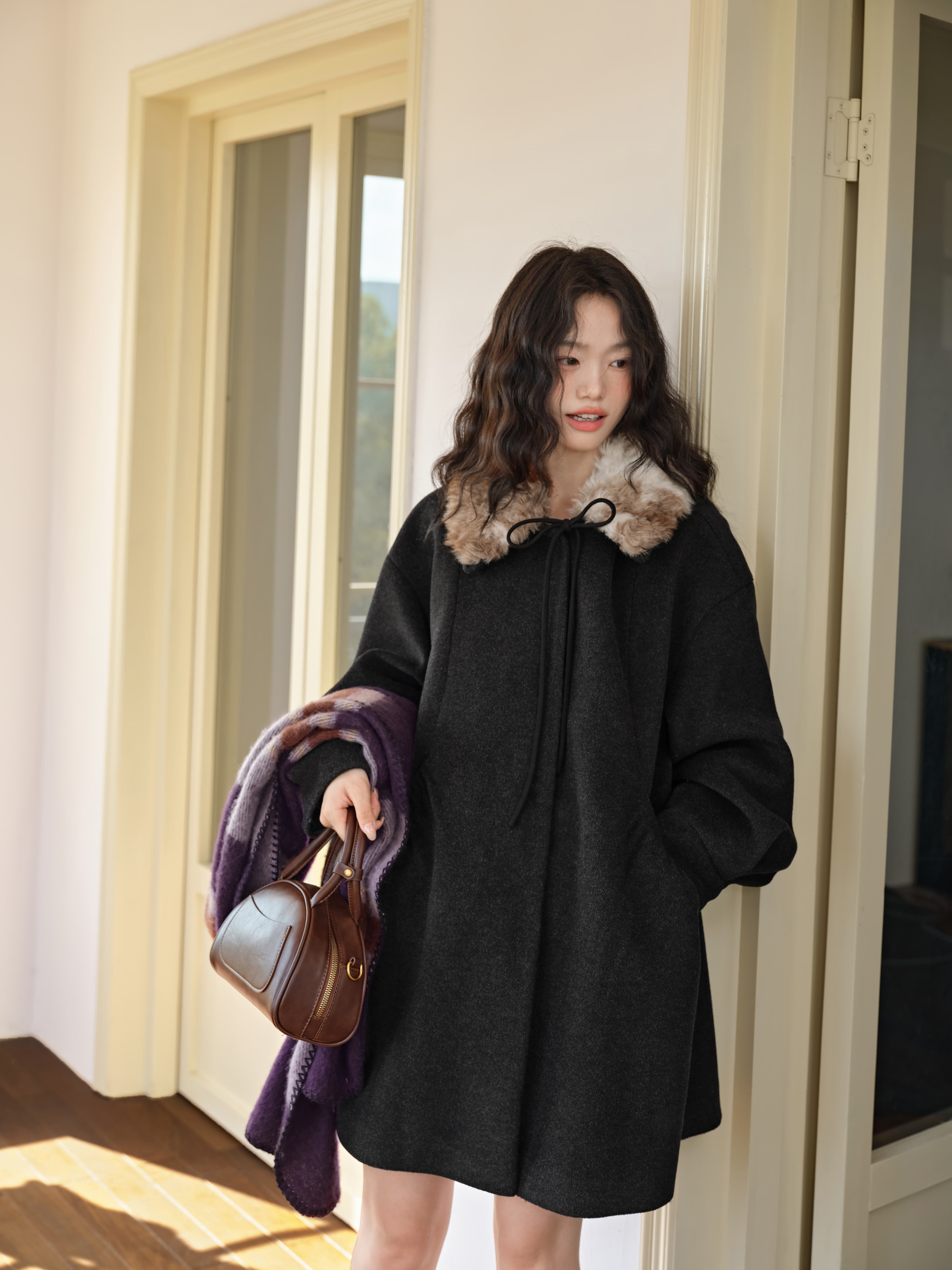 쿠오세 KUOSE 여성 흑회색 퍼카라 탈부착 코트 - 상세 이미지 5
