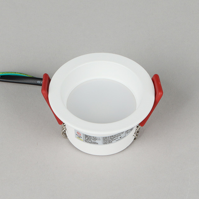 쎈룩스 LED 다운라이트 온스 5.5cm(2인치) 5W 플리커로우 슬림테 움푹 매입등 이미지 6