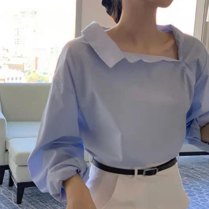 사선단추 셔츠 블루 스트라이프 블라우스 언발 카라 남방 여리여리핏 여성 봄 가을셔츠 - 상세 이미지 4