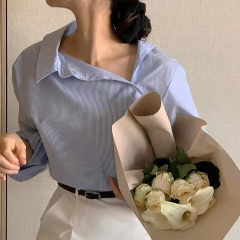 사선단추 셔츠 블루 스트라이프 블라우스 언발 카라 남방 여리여리핏 여성 봄 가을셔츠 - 상세 이미지 2