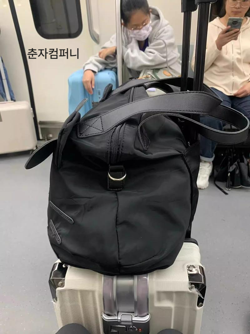 헬로키티 여행 가방 캐리어 보조가방 기내용 토트백 비행기 공항 단일 옵션 - 상세 이미지 2