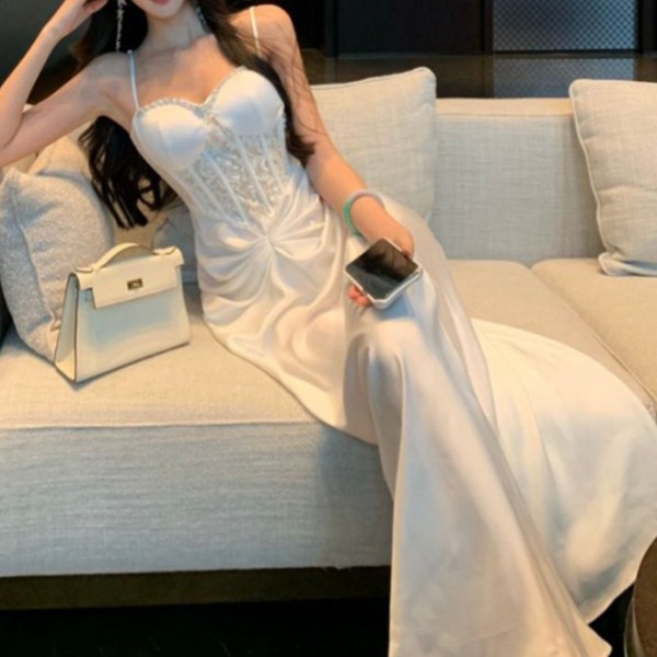공주풍 셀프웨딩드레스 화이트 라인스톤 코르셋 새틴 드레이핑 뷔스티에 파티 원피스 - 상세 이미지 3