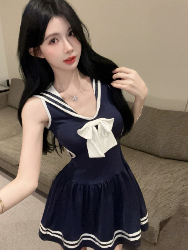 여성 여름 세라복 스타일 슬림핏 섹시 글램룩 홀복 옆구리 트임 바캉스 네이비 나시 원피스 - 상세 이미지 2