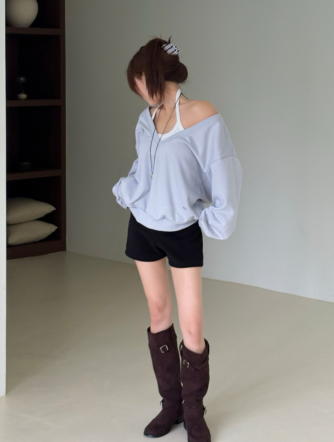 미브 딥브이넥 맨투맨 브이넥 여성 루즈핏 오버핏 긴팔 가을 레이어드 스웨트셔츠 이미지 6