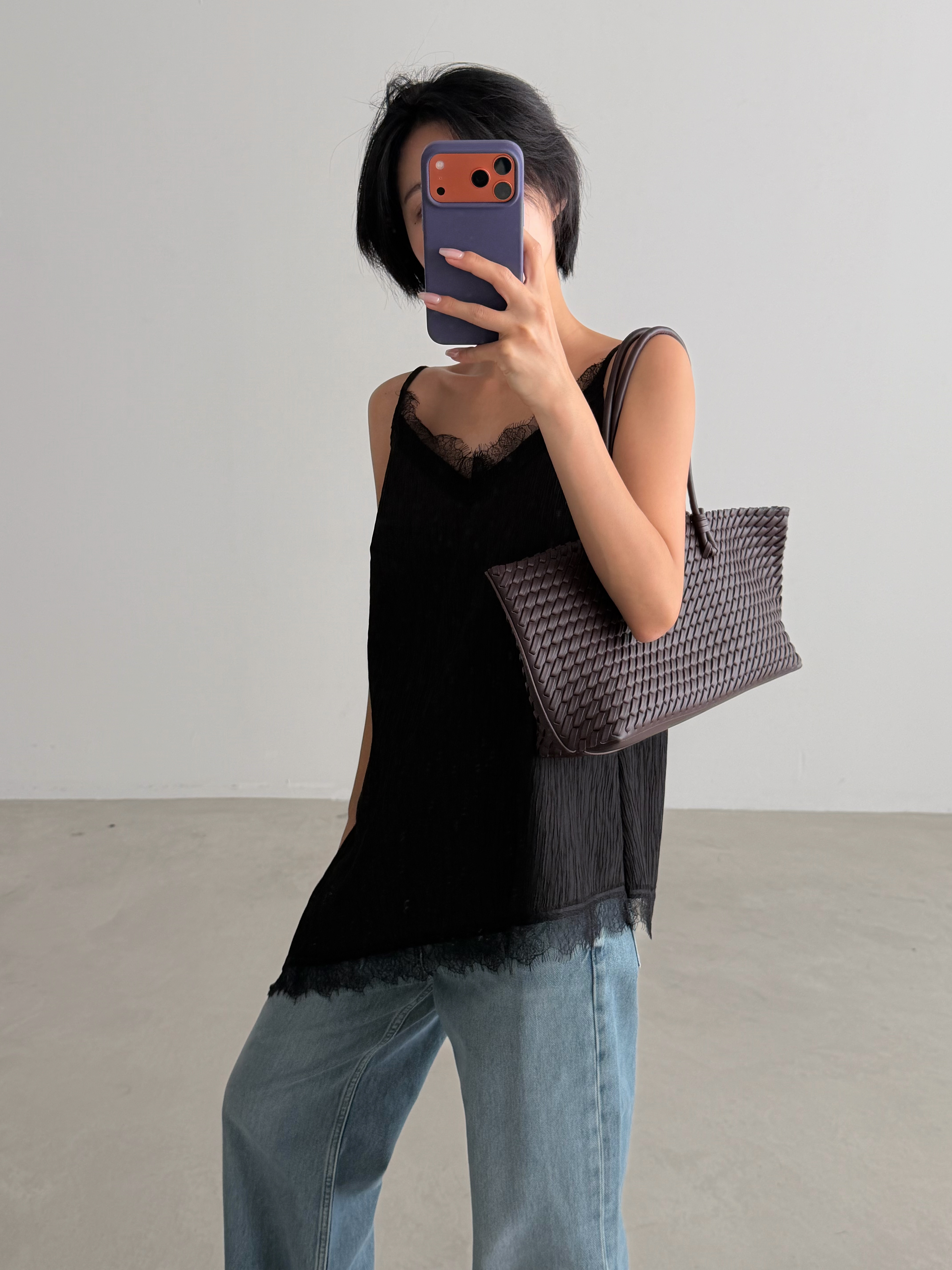 레엘 레이스나시 여성 가을 브이넥 도톰 주름소재 언발 레이어드 롱탑 - 상세 이미지 2